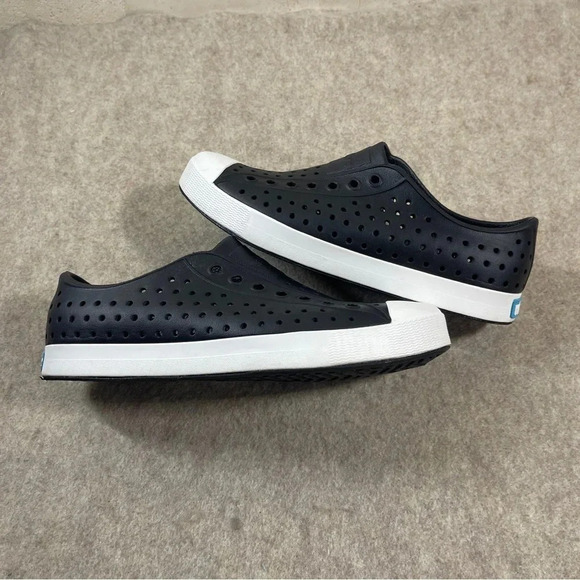 Native Jefferson Black White Slip On Comfort Water Shoes Unisex Mens 5 Womens 7 - Picture 8 of 13